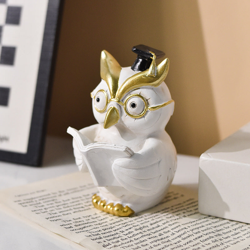 Owl resin crafts, friends, classmates graduation souvenir gifts